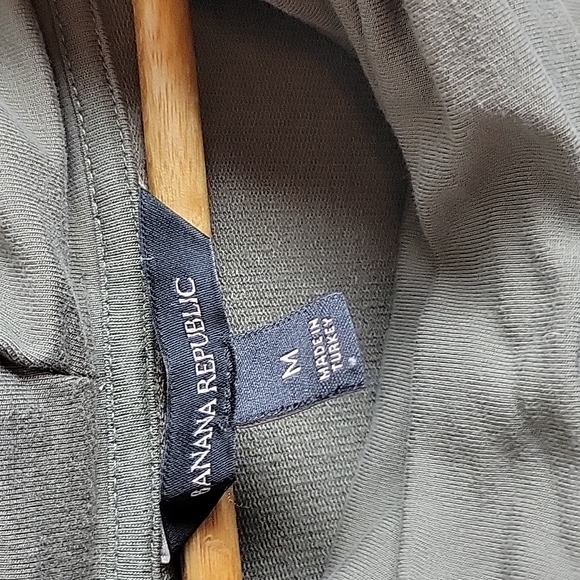 Banana Republic Sage Green Long Sleeve Cowl Neck Size M - Picture 3 of 6